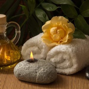 Wellness Ganzkörper-Massage mit Massage-Kerze in Dübendorf